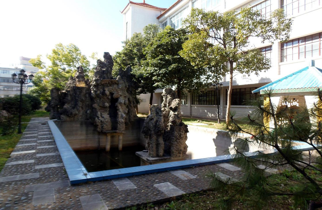 金碧制药2.jpg 金碧制药2.jpg